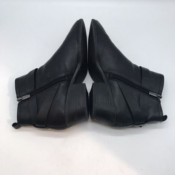 Vince Camuto VP-Peamer Ankle Bootie Women's 8.5M Black Leather Buckle Side Zip - Picture 7 of 14
